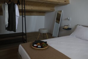 1 bedroom, iron/ironing board, WiFi, bed sheets - RYS Mondello House.Independent apartment with outdoor spaces (Palermo)