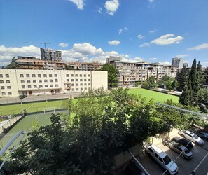 Sports court - Cozy flat on Pekini avenue (Tbilisi)