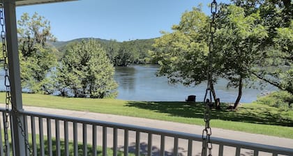 Hokie Football is Back @The River House near VT & RU. Dogs Ok- Kayak, Tube