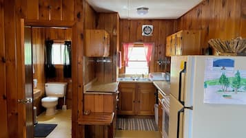 Micro-ondes, four, plaque de cuisson