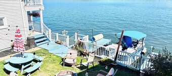 Lake Living Paradise! Views from every level, screened in deck, fire pit & more!