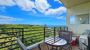 Property grounds - 🏝Ocean View Private Balcony Queen Bed Studio at Waikiki Grand Hotel® 608 (Honolulu)