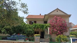 Exterior - Apartments Slavica - Free Wifi (Vodice)
