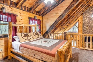 5 Schlafzimmer, Schreibtisch, Bügeleisen/Bügelbrett, Reisekinderbett