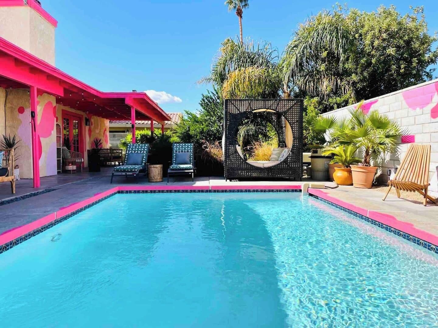 屋外プール、温水プール