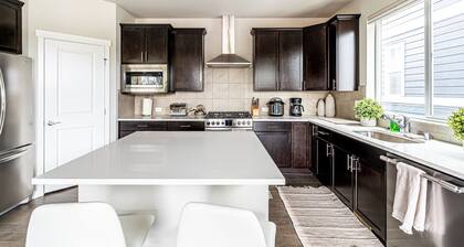 Luxurious 3 story new construction near Seattle!