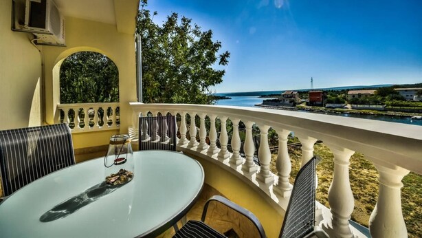 Unclassified image, 1 of 14, button - Apartments Roko - 50 Meters From Sandy Beach (Obrovac)