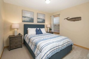 4 bedrooms, iron/ironing board - Parkview Retreat · Cozy Quiet Family Retreat - 4 Bed & 3 Full Bath (Windsor)