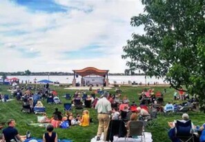 Photo non classée, 3 sur 33, bouton