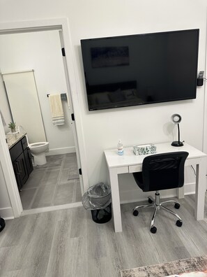 1 bedroom, desk, iron/ironing board, WiFi