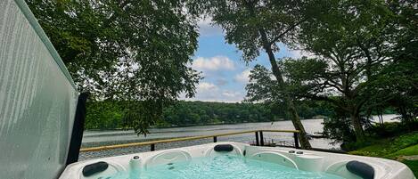 Bain à remous extérieur