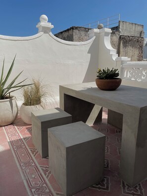 Apartment, 2 Queen Beds | Terrace/patio