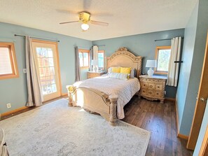 5 habitaciones, tabla de planchar con plancha y wifi gratis 