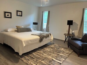 3 bedrooms, WiFi, bed sheets, wheelchair access