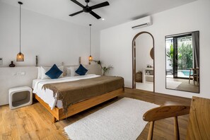 3 bedrooms, in-room safe, iron/ironing board, travel crib