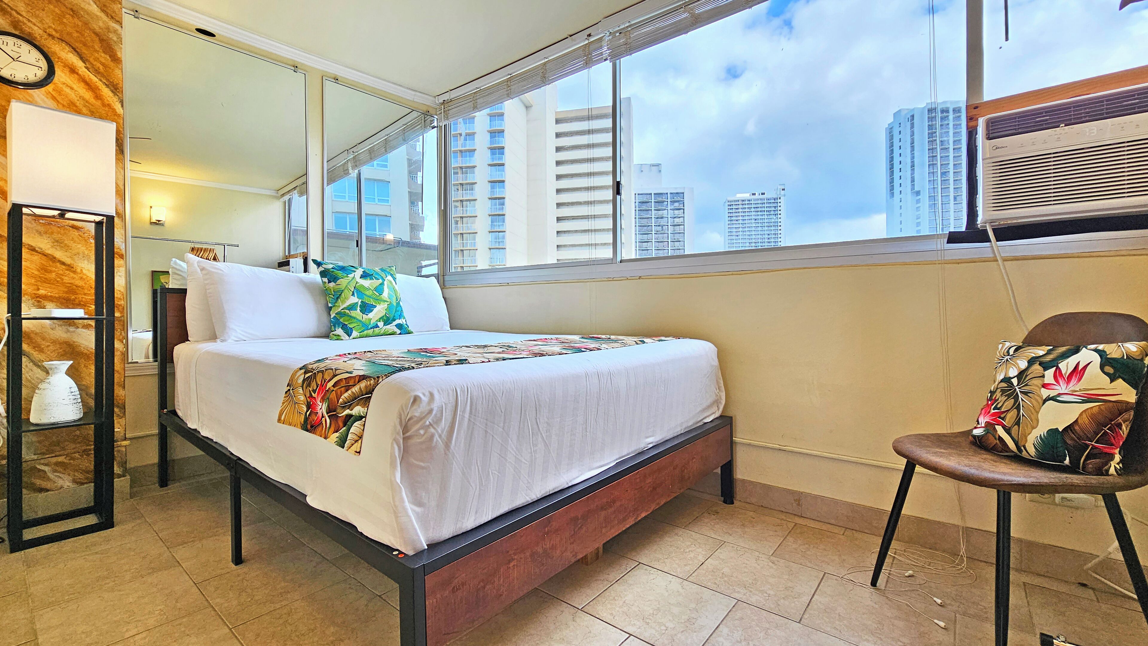 Desk, iron/ironing board, free WiFi, bed sheets