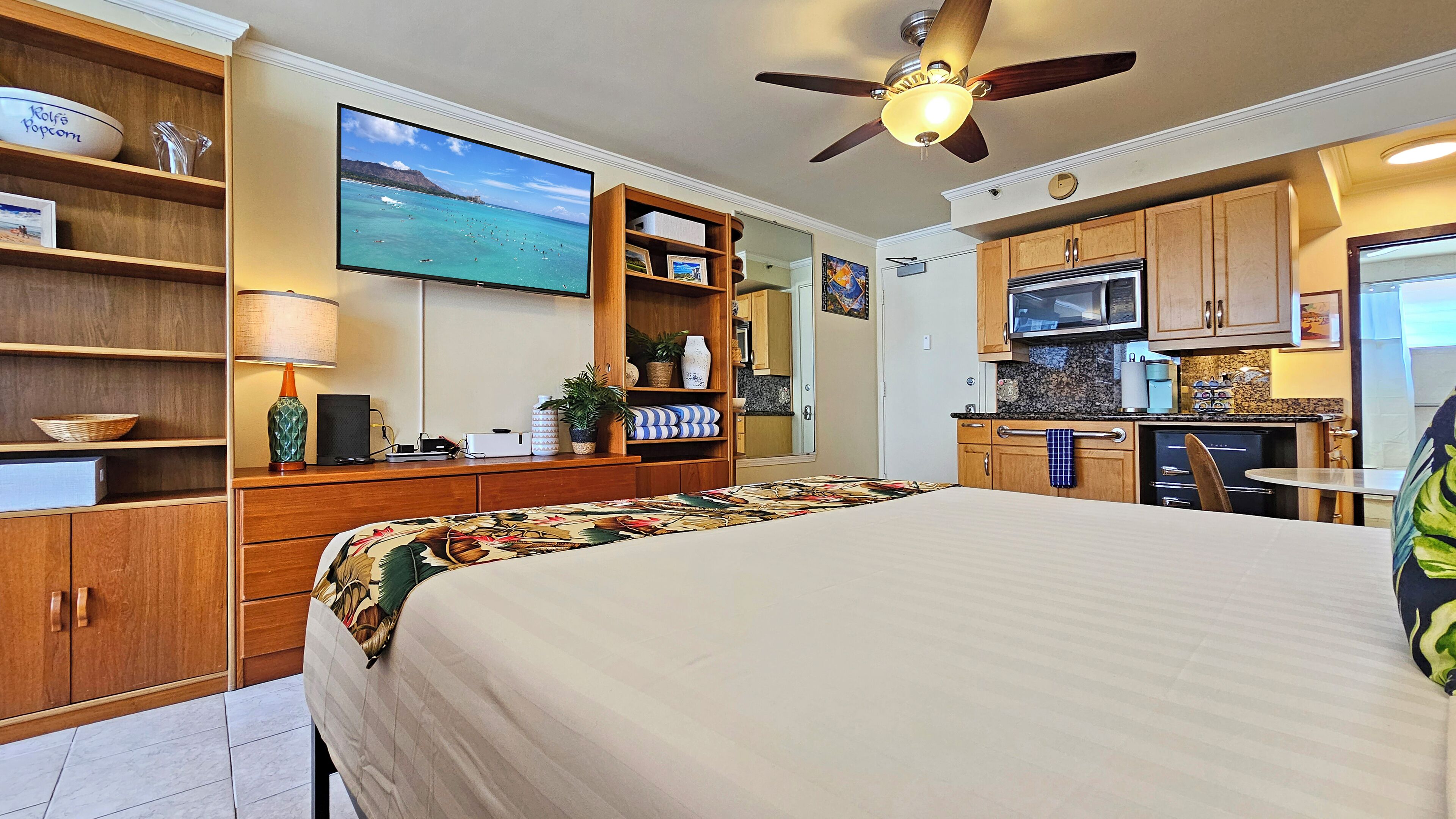 Desk, iron/ironing board, free WiFi, bed sheets