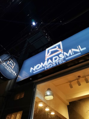 Front of property - NomadsMNL Hostel (Parañaque)