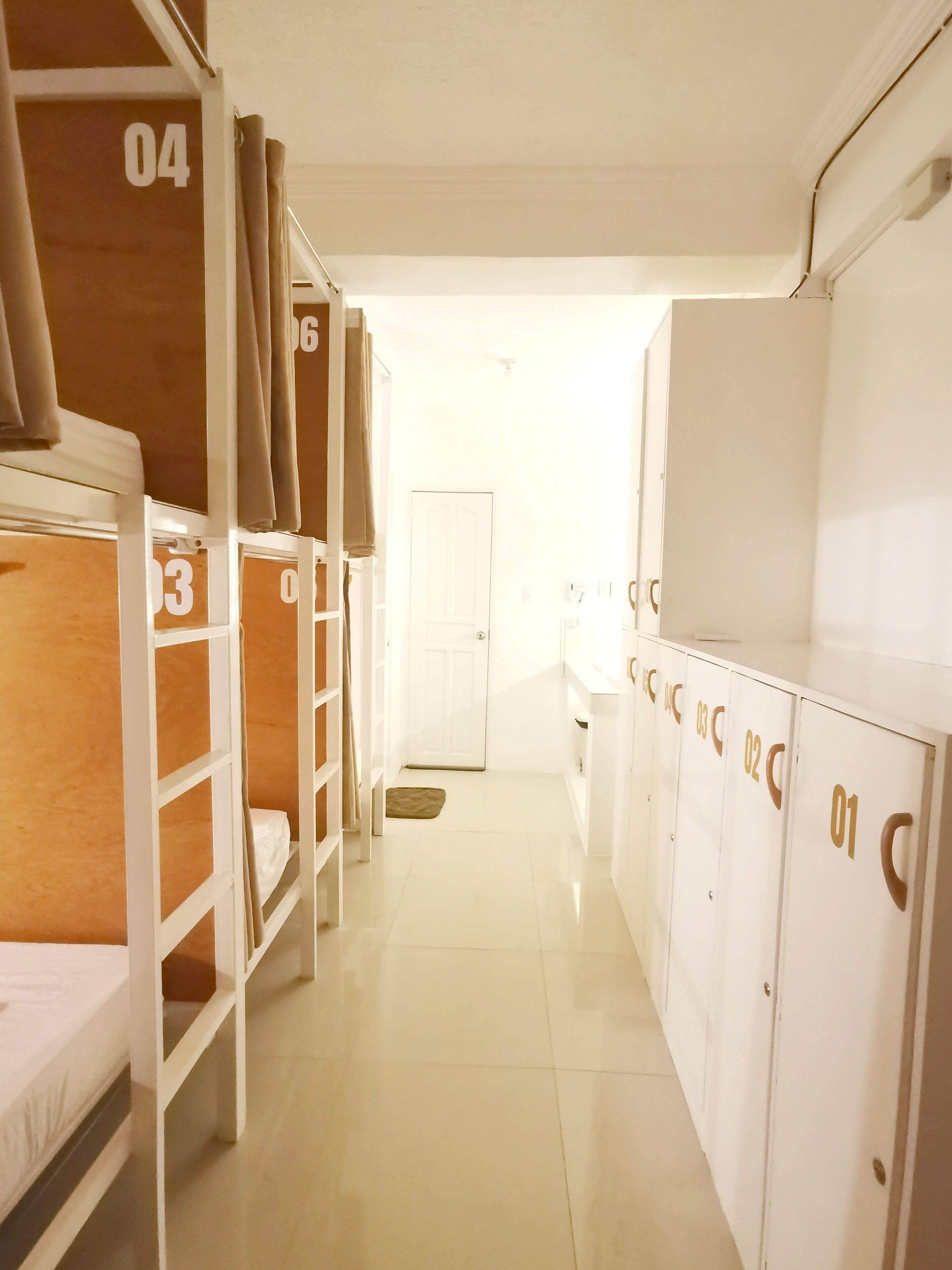 basic shared dormitory | free wifi, bed sheets