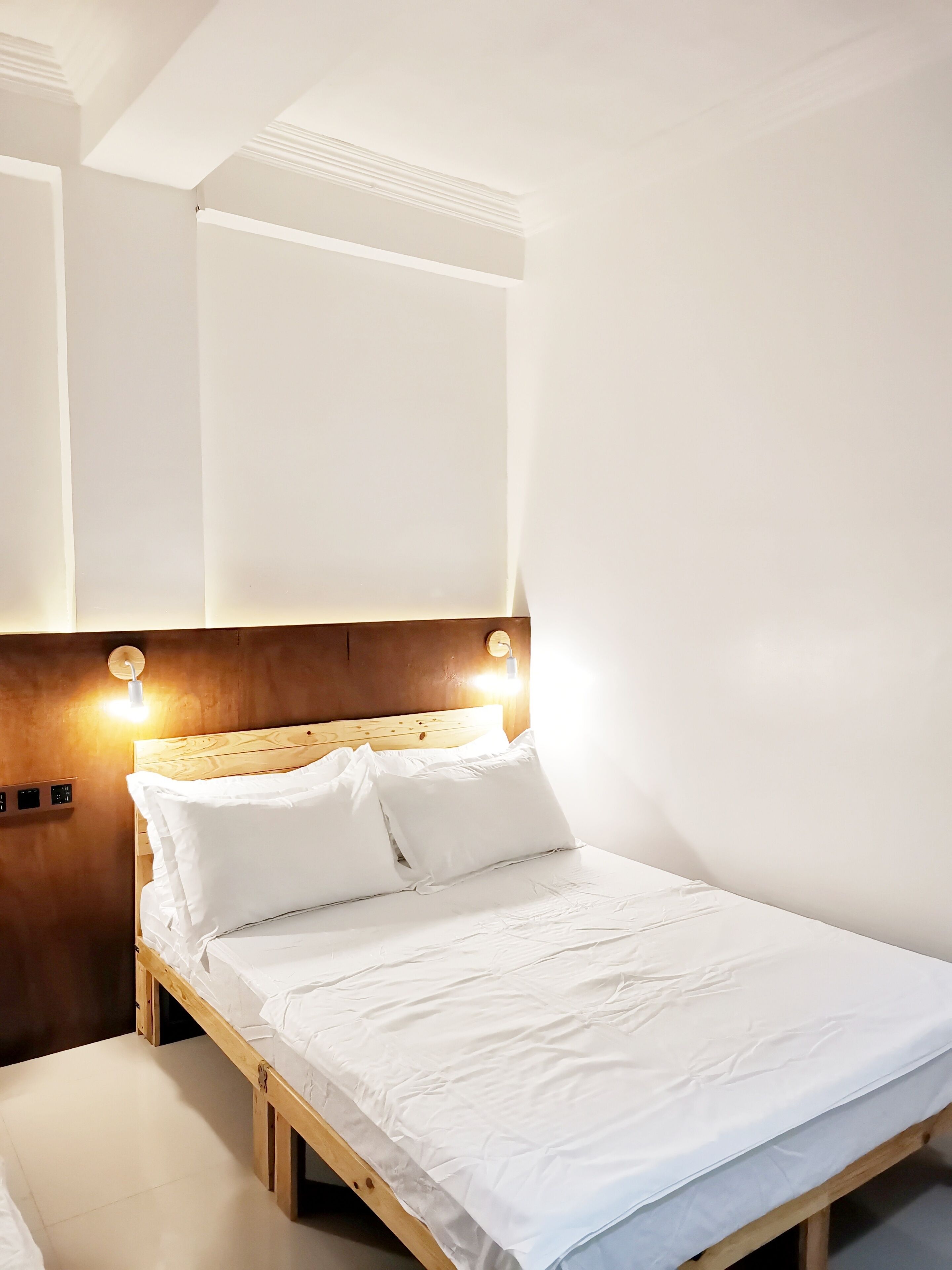 basic double room | free wifi, bed sheets