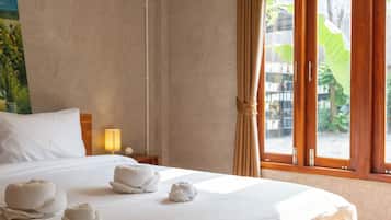 Phòng Tiêu chuẩn | Minibar, bàn, truy cập Internet không dây miễn phí, bộ trải giường