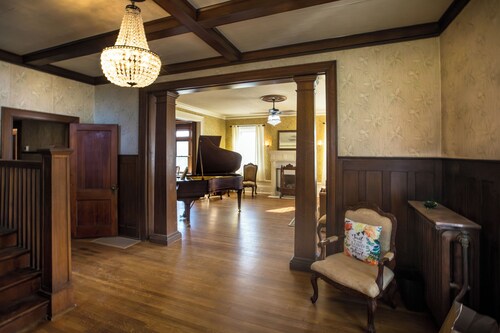 The Yellow Rose Historic Home