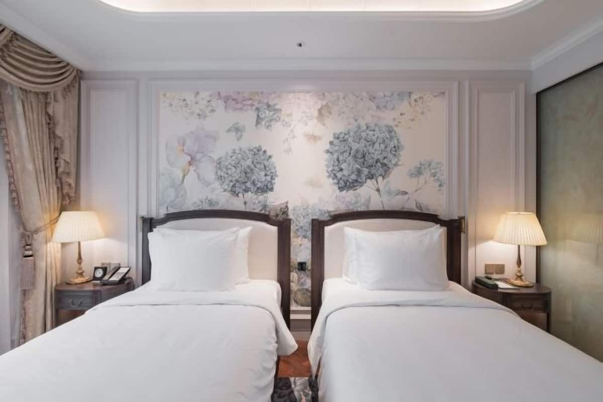 1 bedroom, minibar, in-room safe, desk