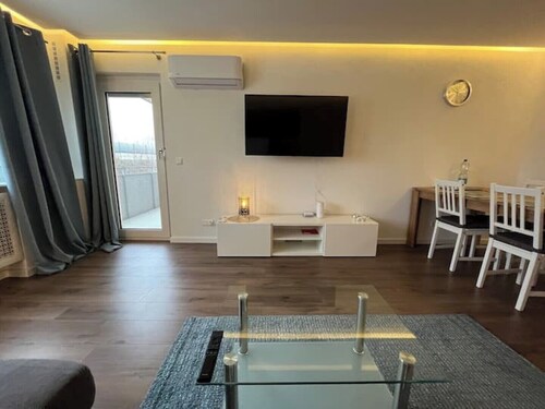 Familienwohnung neben dem See,Messe und Europapark