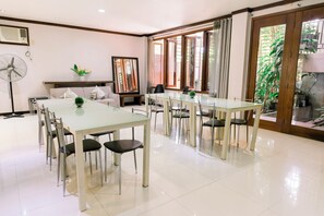 Dagelijks à la carte ontbijt (PHP 200 per persoon)