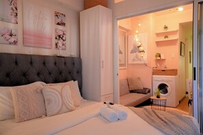 1 bedroom, WiFi, bed sheets