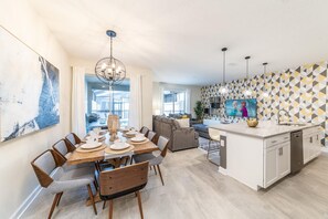 4 bedrooms - Magic Villa With Themed Bedrooms and Private Pool (Kissimmee)