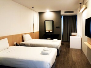 Superior Twin Room | Individually decorated, blackout curtains, free WiFi, bed sheets