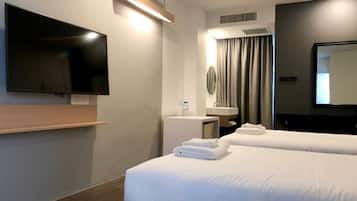 Kamar Twin Superior | Didekorasi berbeda-beda, tirai kedap cahaya, dan Wi-Fi gratis