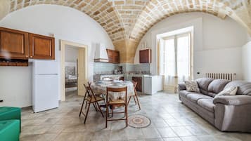 21-inch TV with cable channels