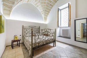 2 habitaciones, wifi gratis y ropa de cama 