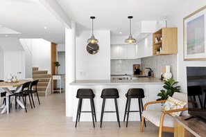 Interior - Riverfront with Beach (Noosaville)