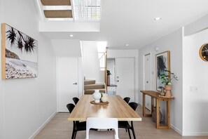 Dining - Riverfront with Beach (Noosaville)