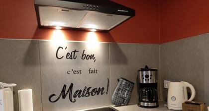 Le Cottage Saint-Georges***, spacieux et cosy, WIFI, aux pieds de la Collégiale