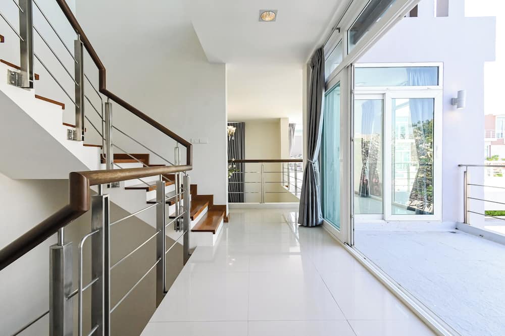 Golden Sea Pool Villa Hua Hin