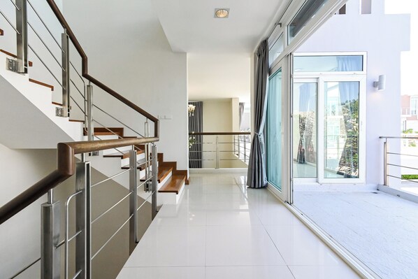 行政複式房屋 | 客廳