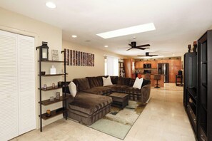Living area - Welcome to the Stone Rose Lounge, your relaxing home away from home. (Phoenix)