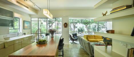 Apartment | Private kitchen | Espresso maker, electric kettle