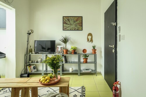 Green Oasis 1BR Apartment in Downtown