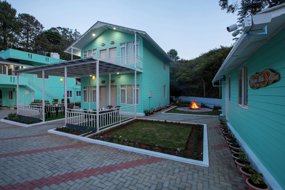 Blossom Inn