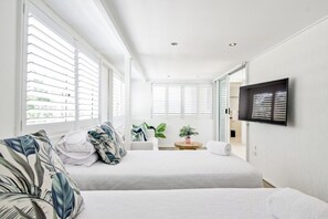 3 chambres, fer et planche à repasser, Wi-Fi gratuit, draps fournis