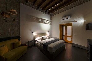 Appartement Supérieur | Coffres-forts dans les chambres, rideaux occultants