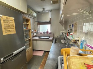 Refrigerador y microondas 