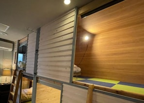 Dortoir Partagé, dortoir mixte