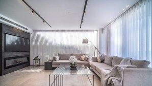 Unclassified image, 5 of 26, button - Luxurious 3BR Apt w Jacuzzi and Sea View (Haifa)