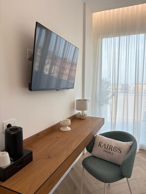 In-room safe, individually decorated, desk, soundproofing - Kairos Tropea (Tropea)
